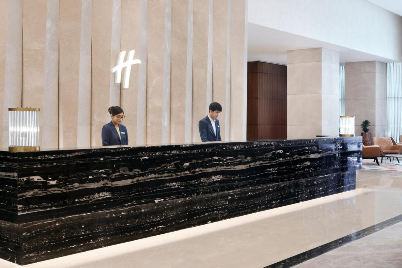 Holiday Inn Dubai Al-Maktoum Airport By Ihg Eksteriør billede